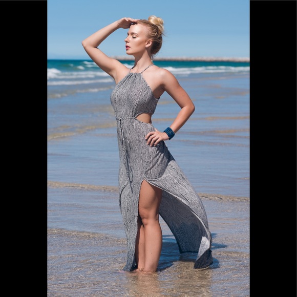 Amalfi Cut Out Maxi - Picture 1 of 1